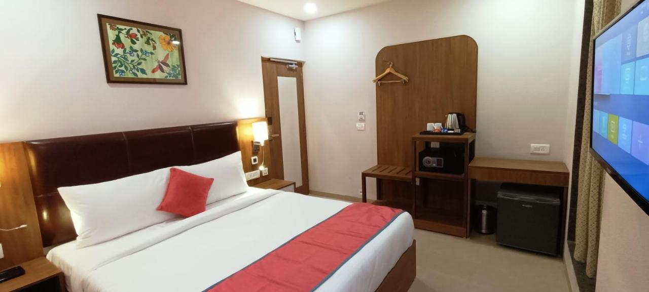 The Beacon Hotel Vadodara Kültér fotó