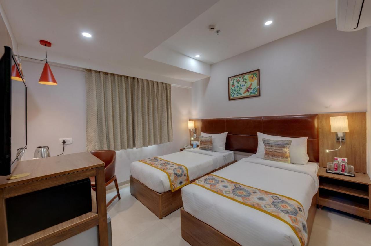 The Beacon Hotel Vadodara Kültér fotó