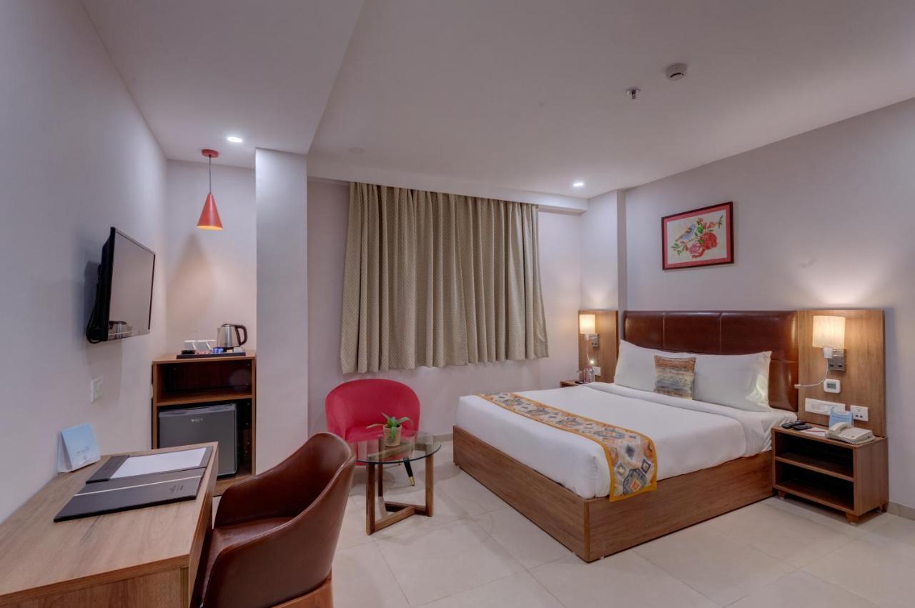 The Beacon Hotel Vadodara Kültér fotó