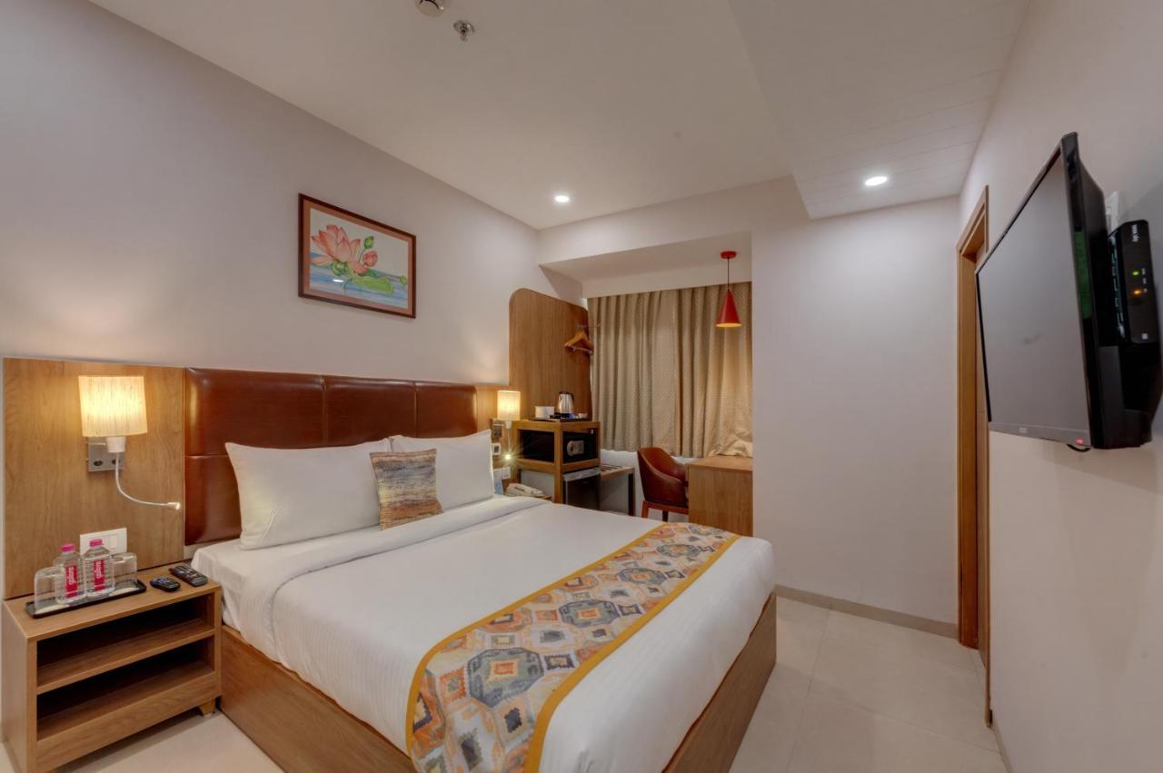 The Beacon Hotel Vadodara Kültér fotó