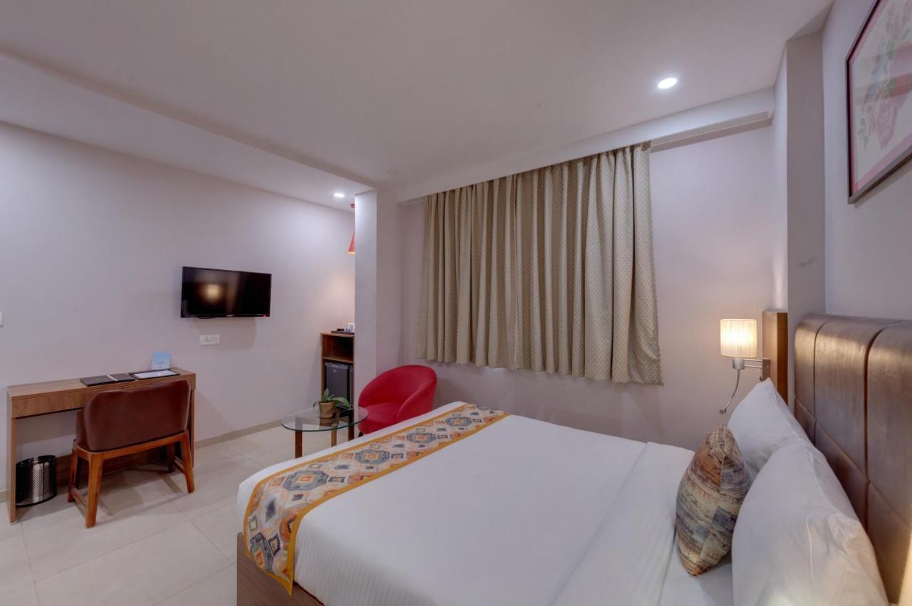 The Beacon Hotel Vadodara Kültér fotó