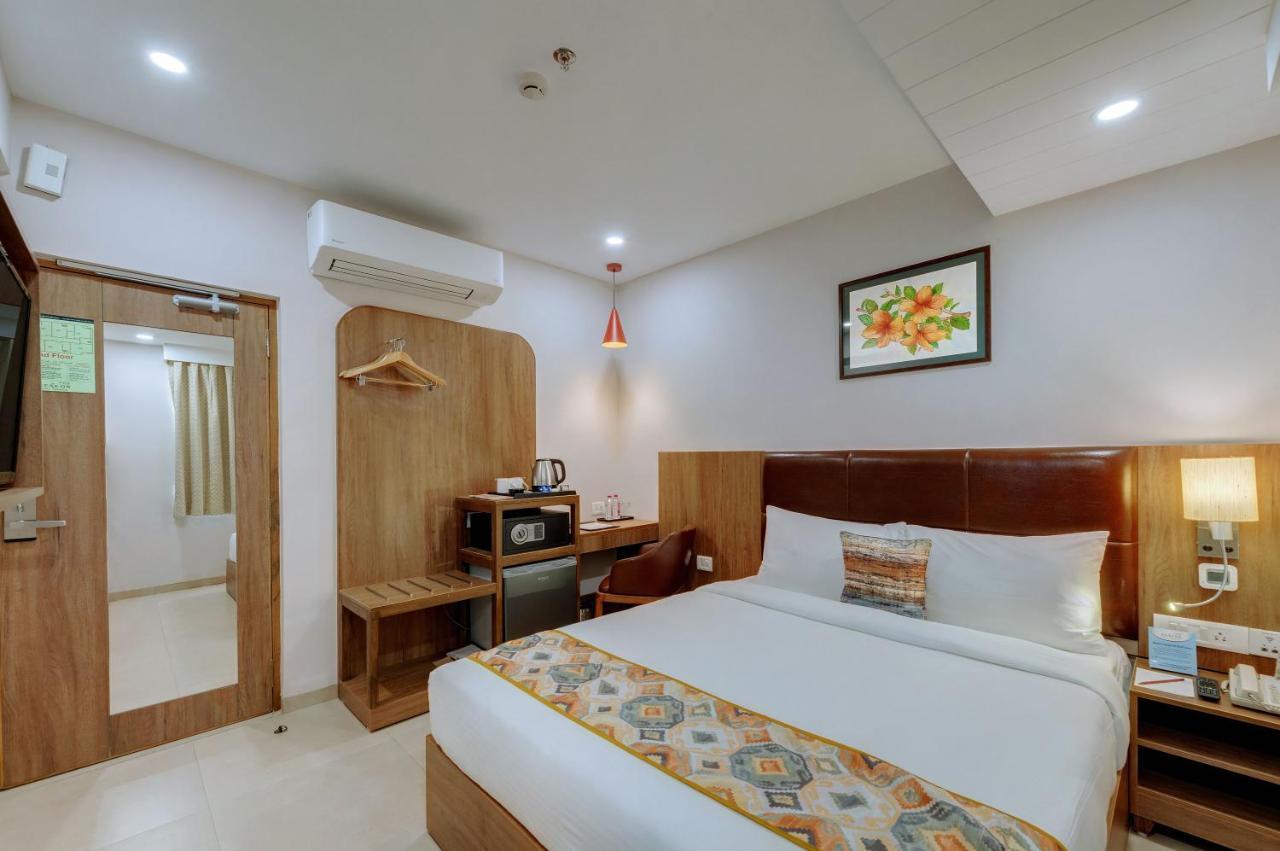 The Beacon Hotel Vadodara Kültér fotó