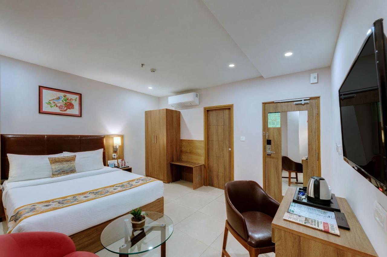 The Beacon Hotel Vadodara Kültér fotó